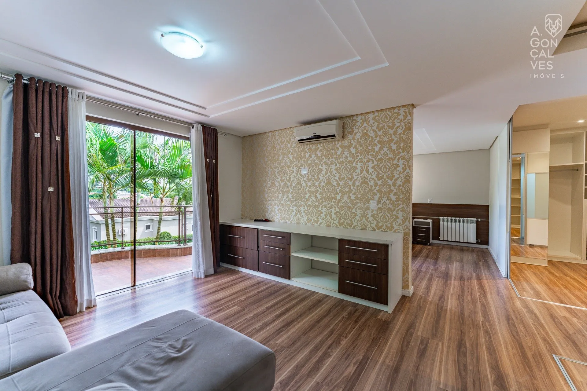 Unfurnished house with 4 bedrooms and 5 bathrooms — photo 15