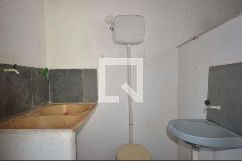 1-bedroom apartment with an electric shower — photo 9