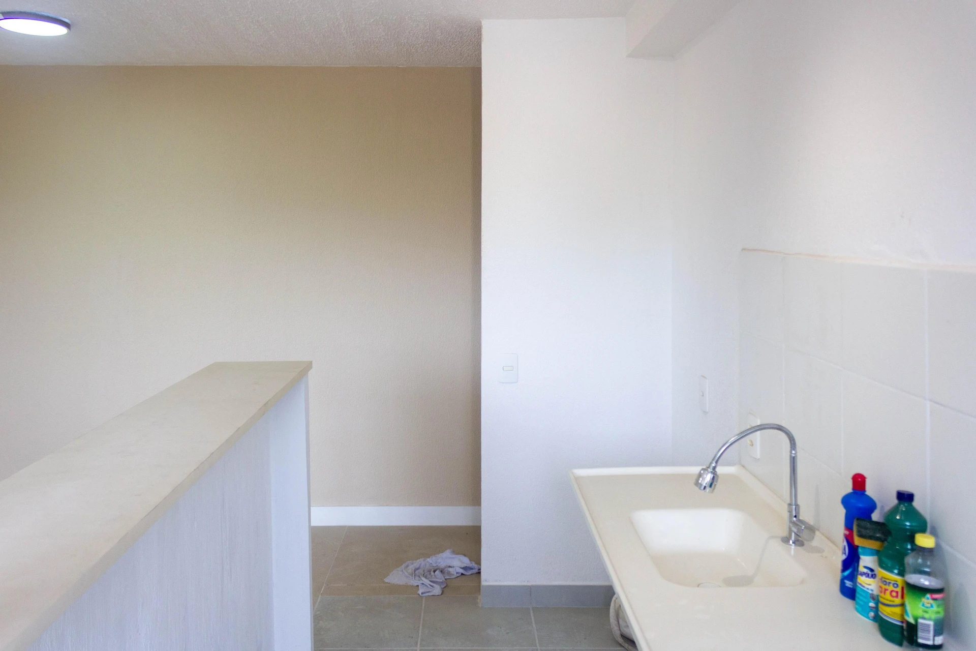 2-bedroom apartment in a building with a gym — photo 35