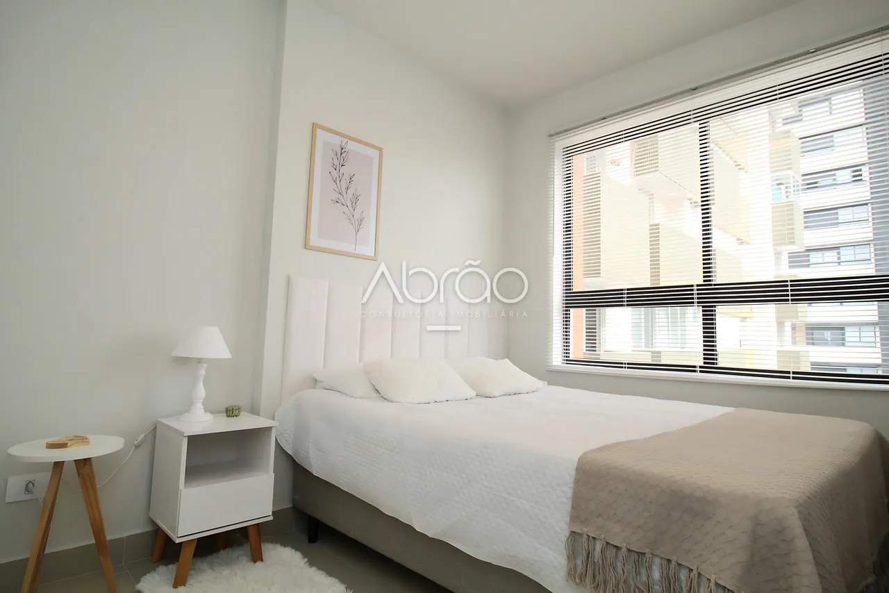 Furnished 1-bedroom apartment with an open kitchen — photo 5