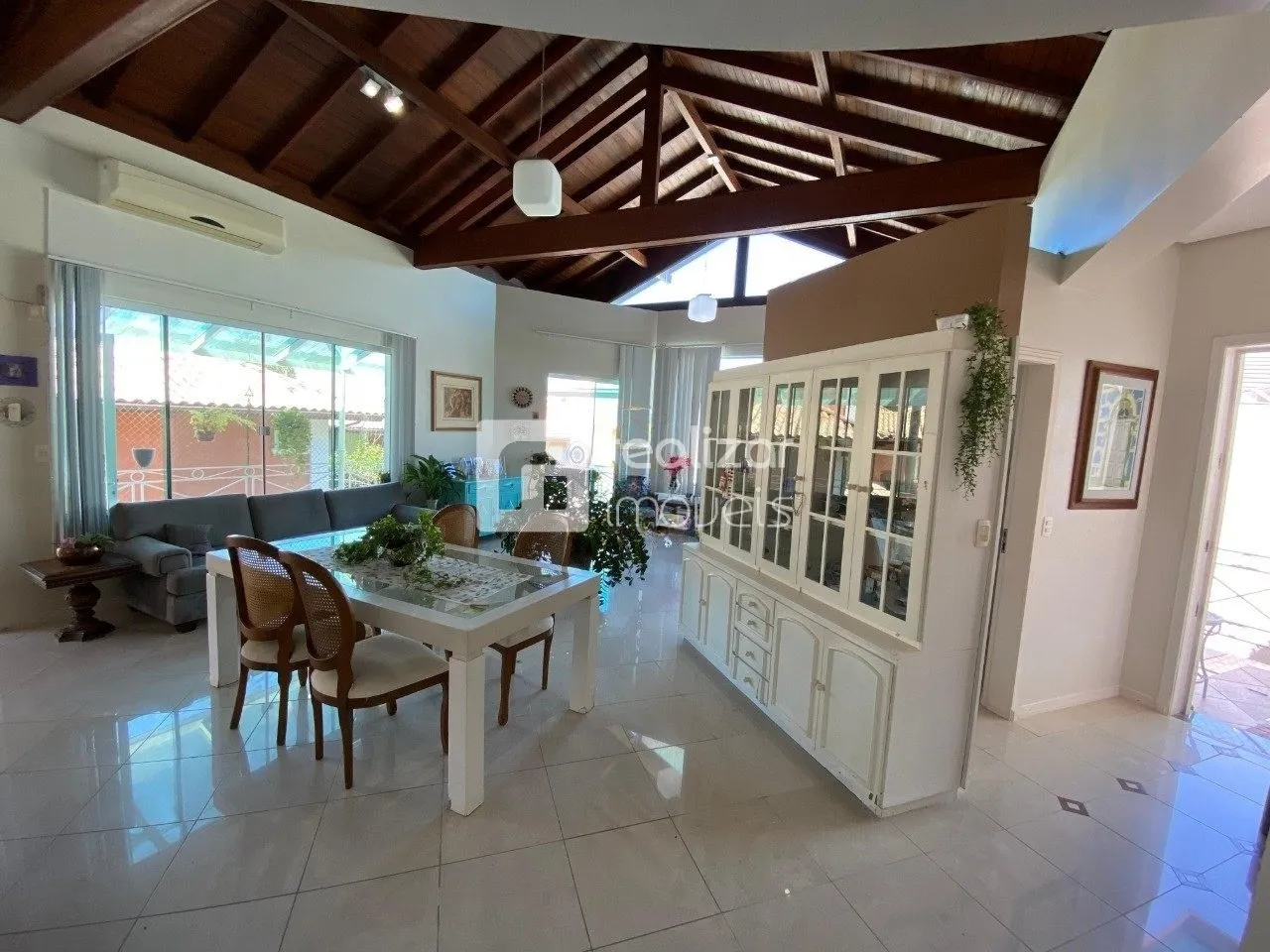 Condominium house with 3 en-suite bedrooms 701 m² — photo 8