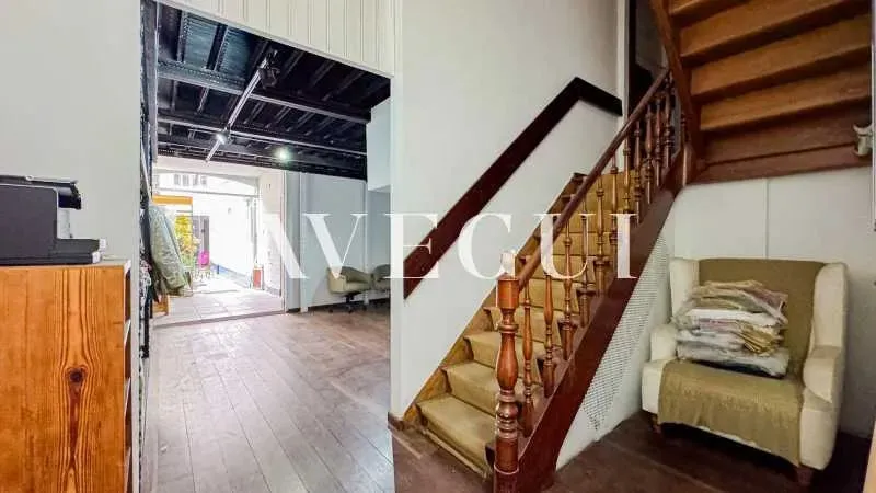 Unfurnished house with 1 bedroom and 3 bathrooms, industrial look — photo 18