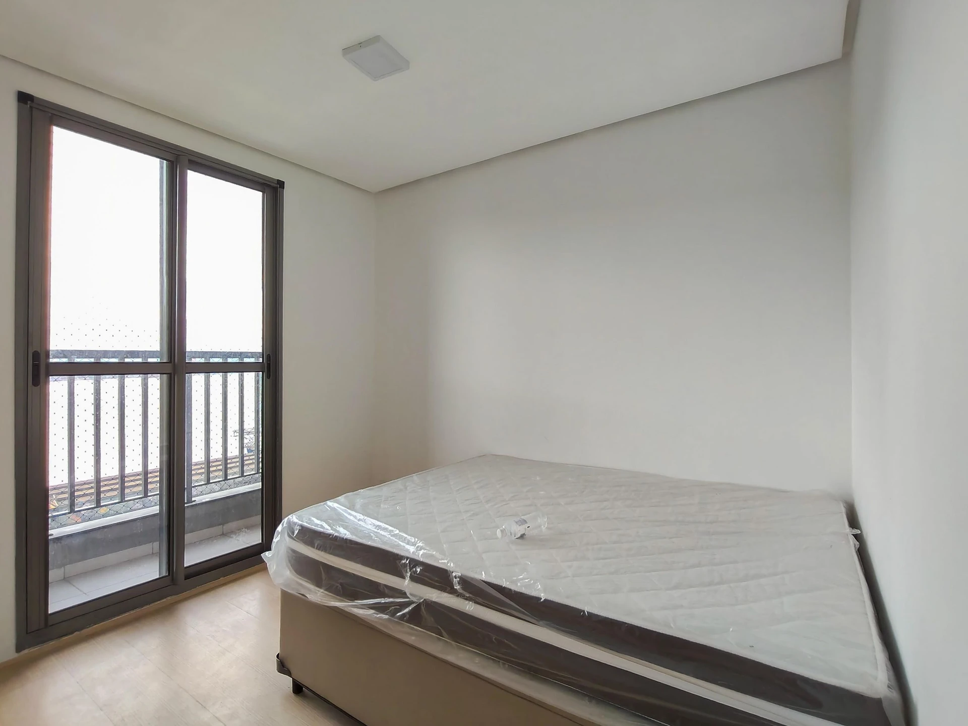 3-bedroom apartment with a water view in Rio de Janeiro — photo 25