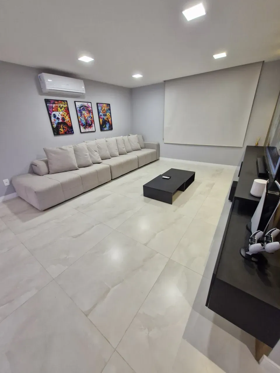 Furnished triplex house with open-plan kitchen and 490 m² — photo 17