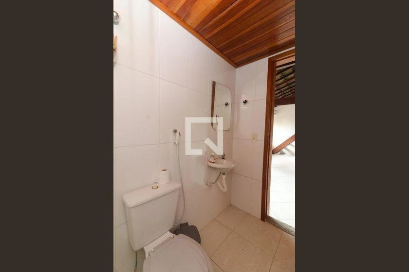 Balcony with a grill in a 2-bedroom house, 125 m² — photo 14