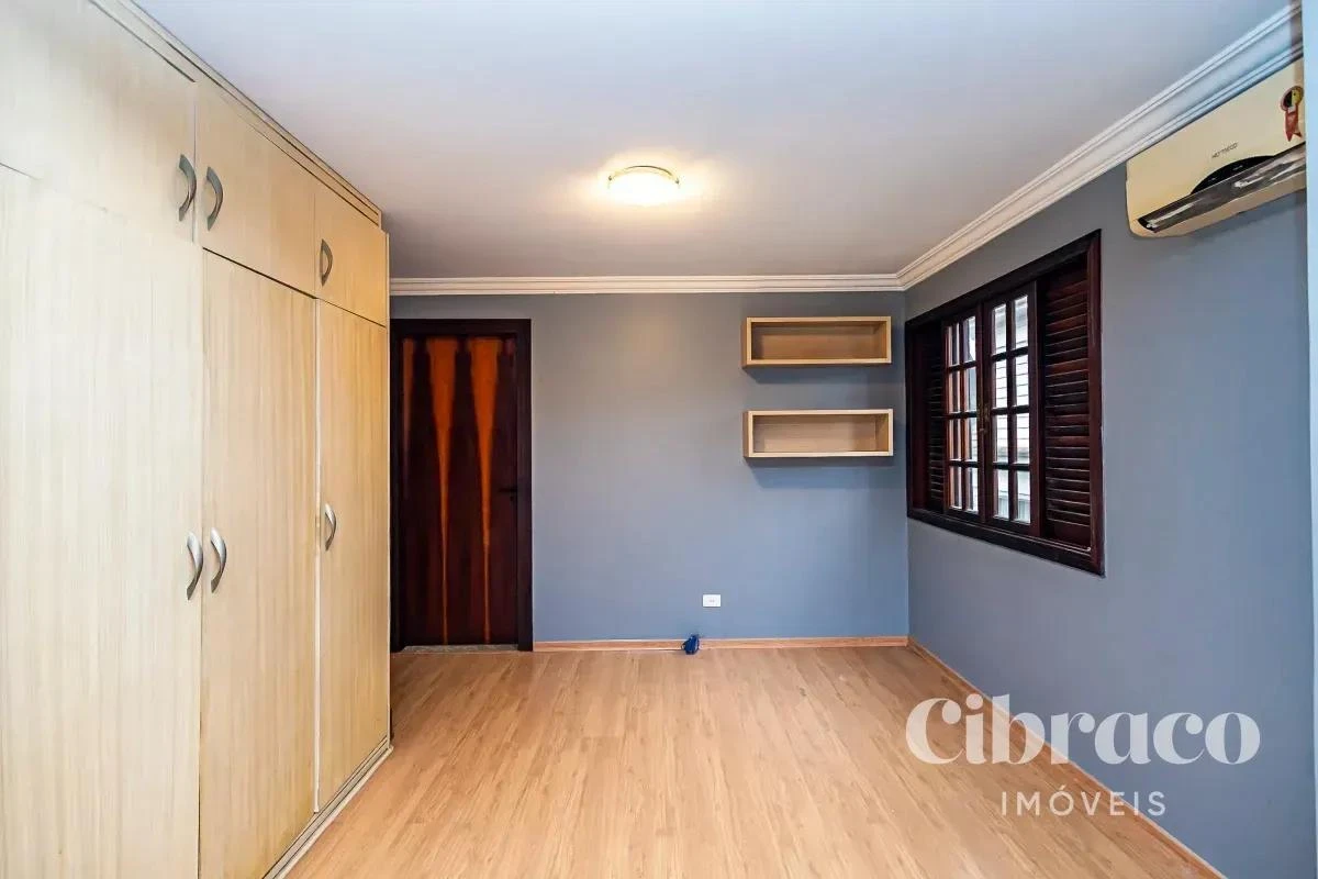 Ванна та 4 спальні: будинок 327 м² — photo 34