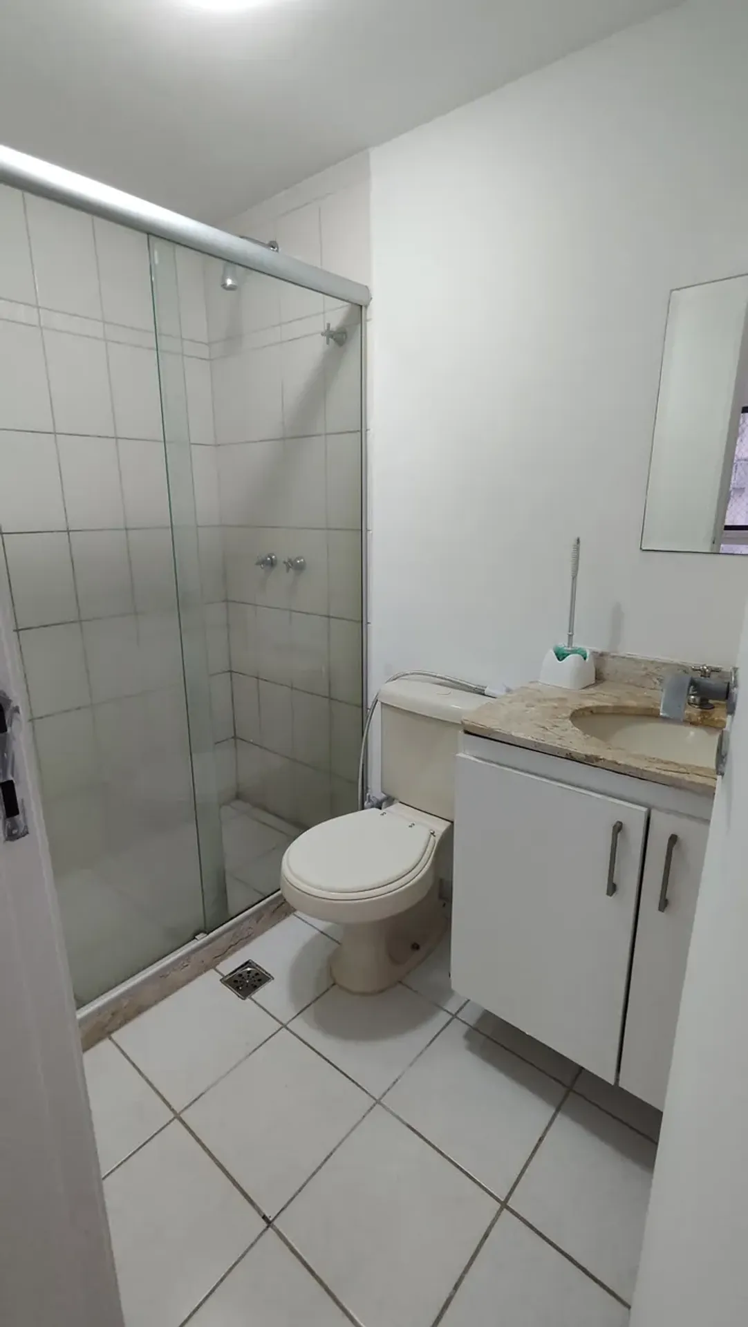 Unfurnished 2-bedroom apartment with 2 bathrooms — photo 10