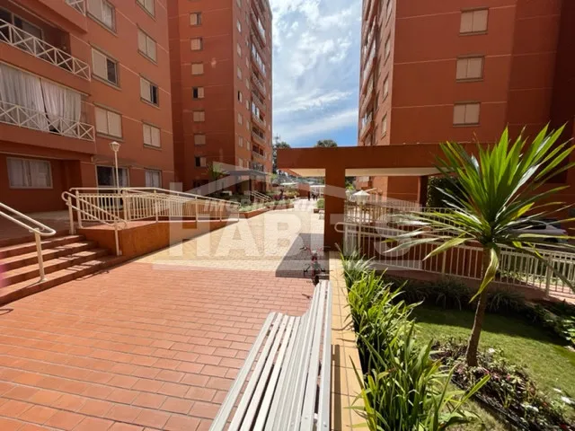 3-bedroom apartment with a balcony — photo 28