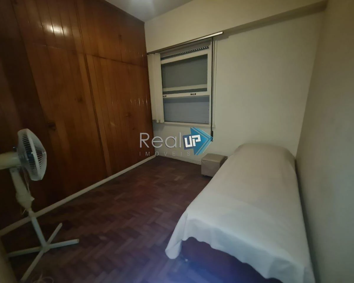 Apartment with 4 bedrooms and 5 bathrooms and 2 parking spaces — photo 29