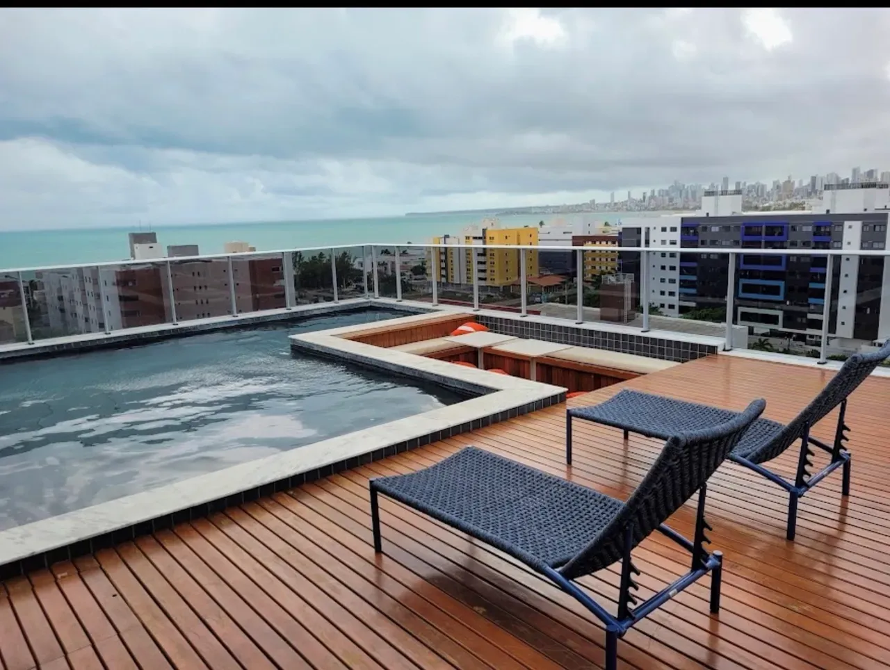 Apartment on the 4th floor with a water view