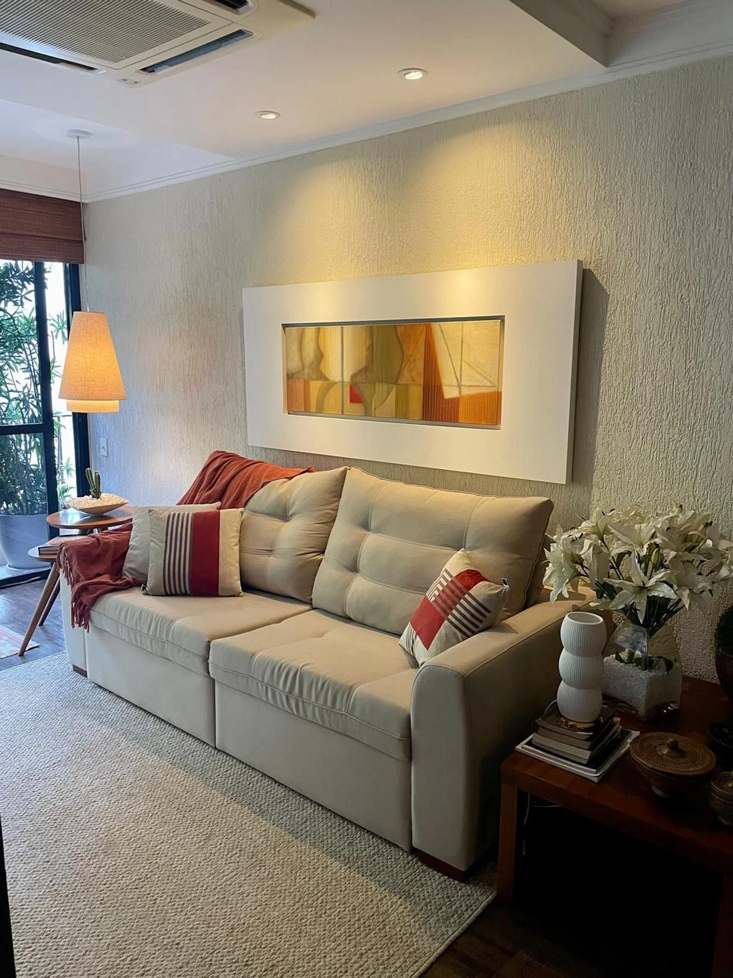 Furnished apartment, 91 m², with floor-to-ceiling windows — photo 6