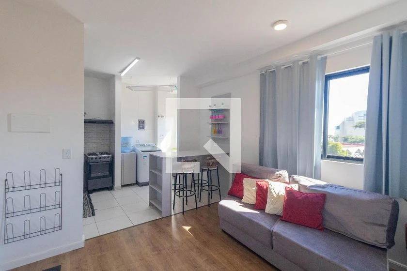 Furnished 1-bedroom apartment with 1 parking spot — photo 3
