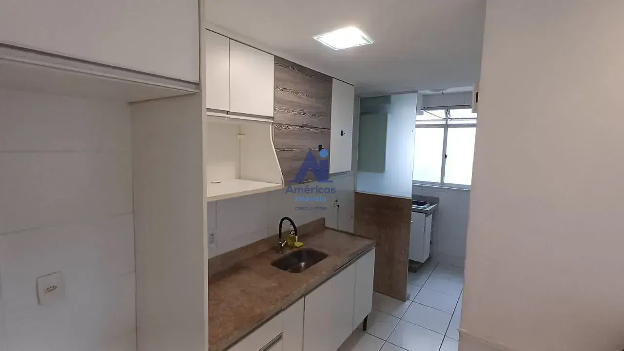 Застеклённый балкон и 3 спальни: квартира 80 м² — photo 2