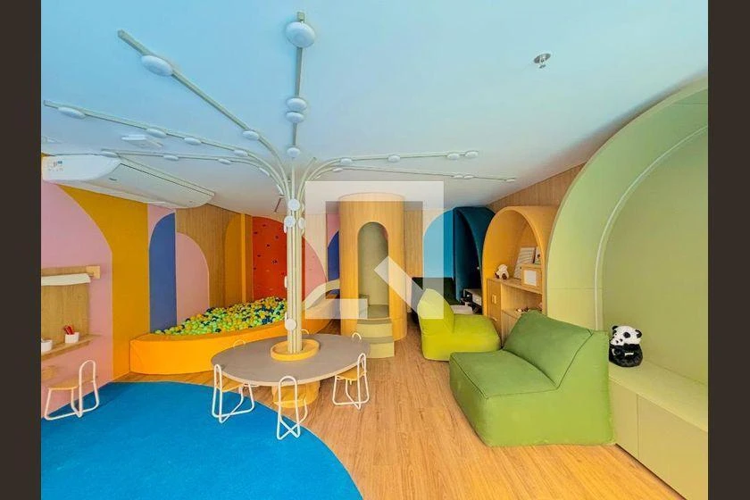 Квартира 155 м² з 4 спальнями та балконом — photo 46