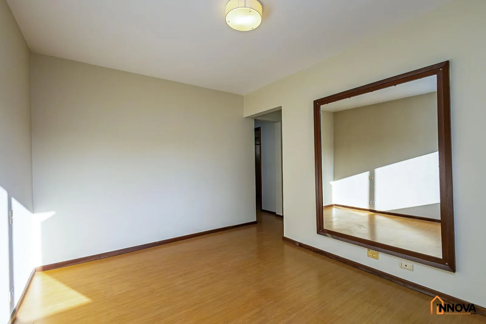 Незмебльована квартира з 3 кімнатами та 187 м² — photo 23