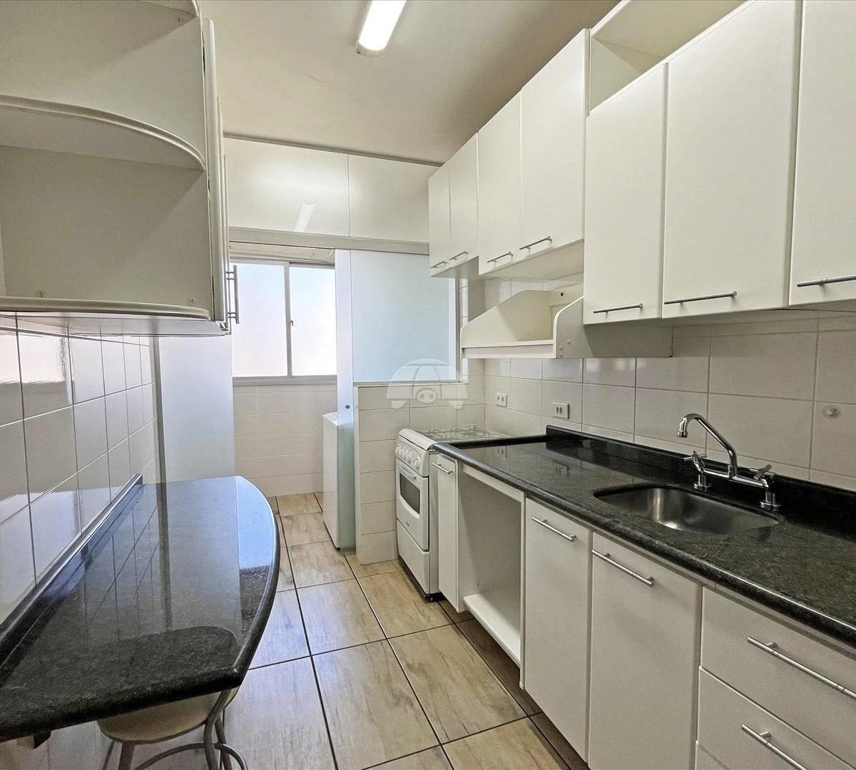 Apartamento de 2 quartos com sacada, suíte e 1 vaga