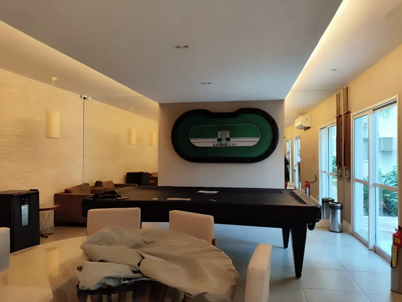 Furnished 2-bedroom apartment with private BBQ — photo 18