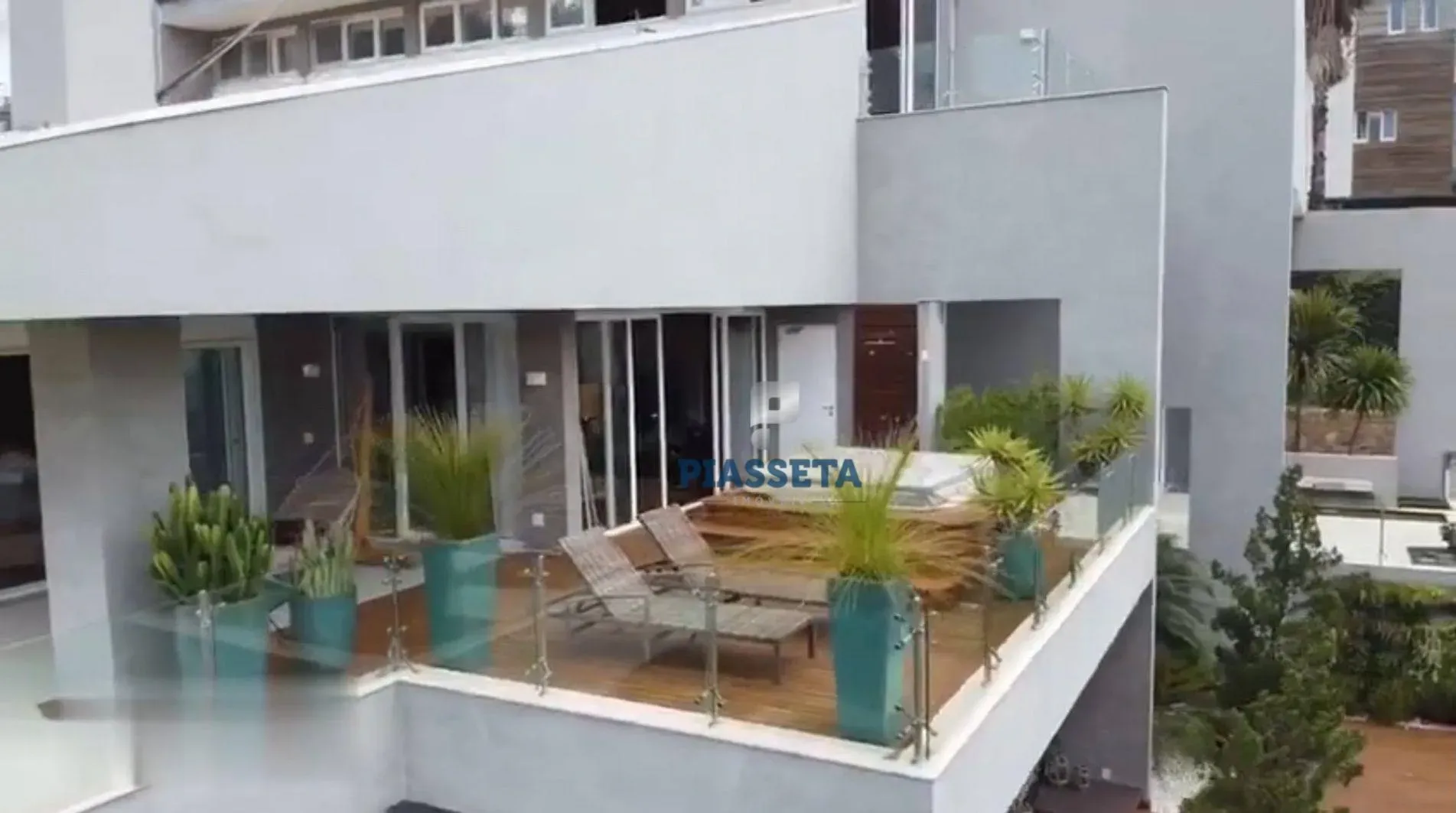 House with 4 en-suite bedrooms, 8 baths and 1800 m² — photo 17