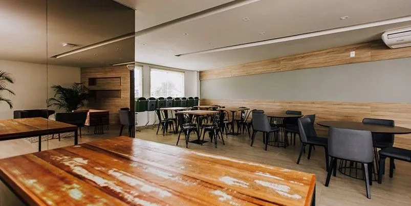 2-bedroom apartment in a building with a coworking space — photo 29