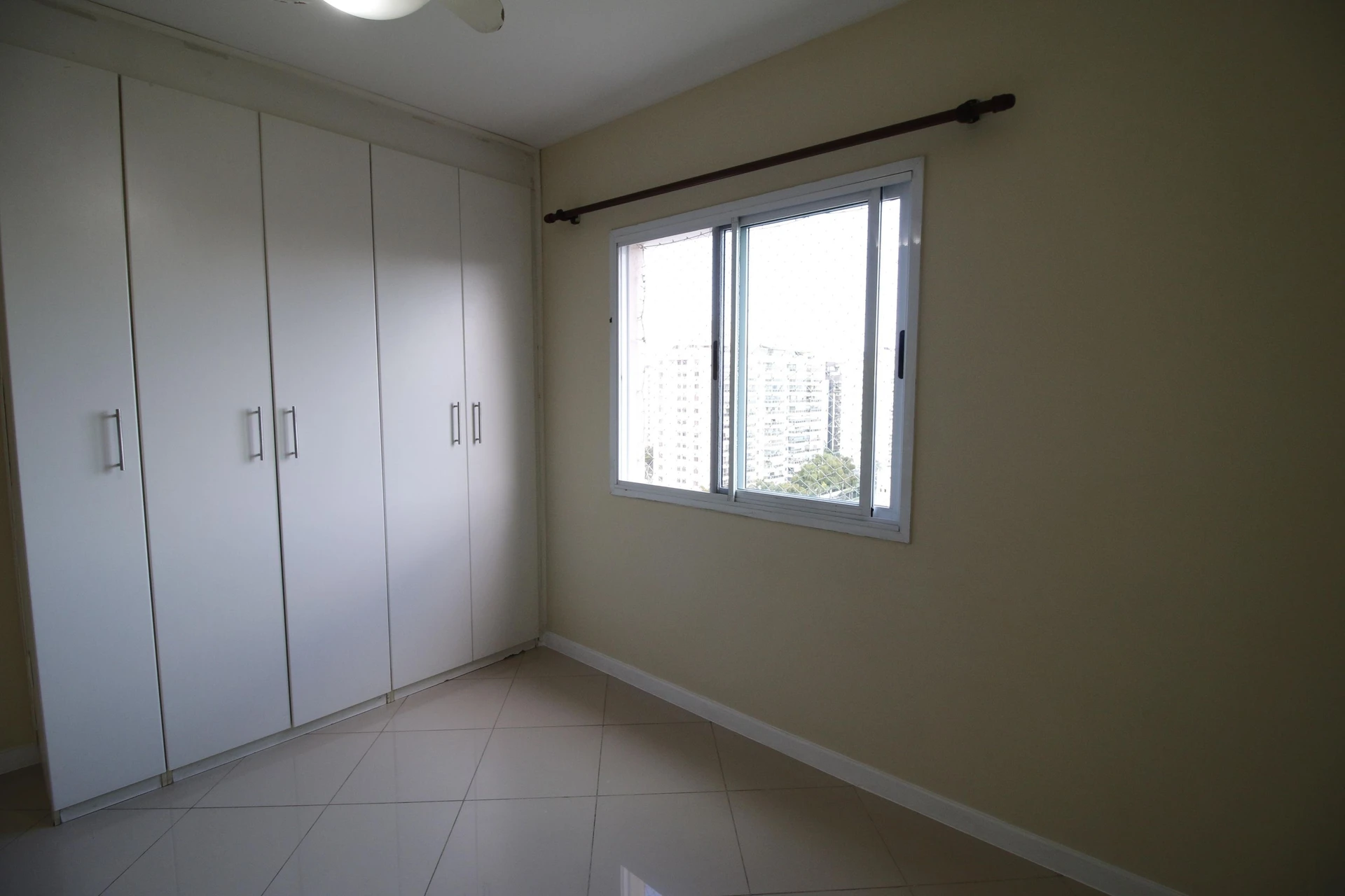 Робоче місце та 3 спальні: квартира 102 м² — photo 24