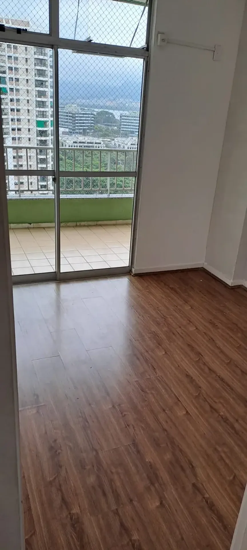 2-bedroom apartment in a building with a sauna — photo 46