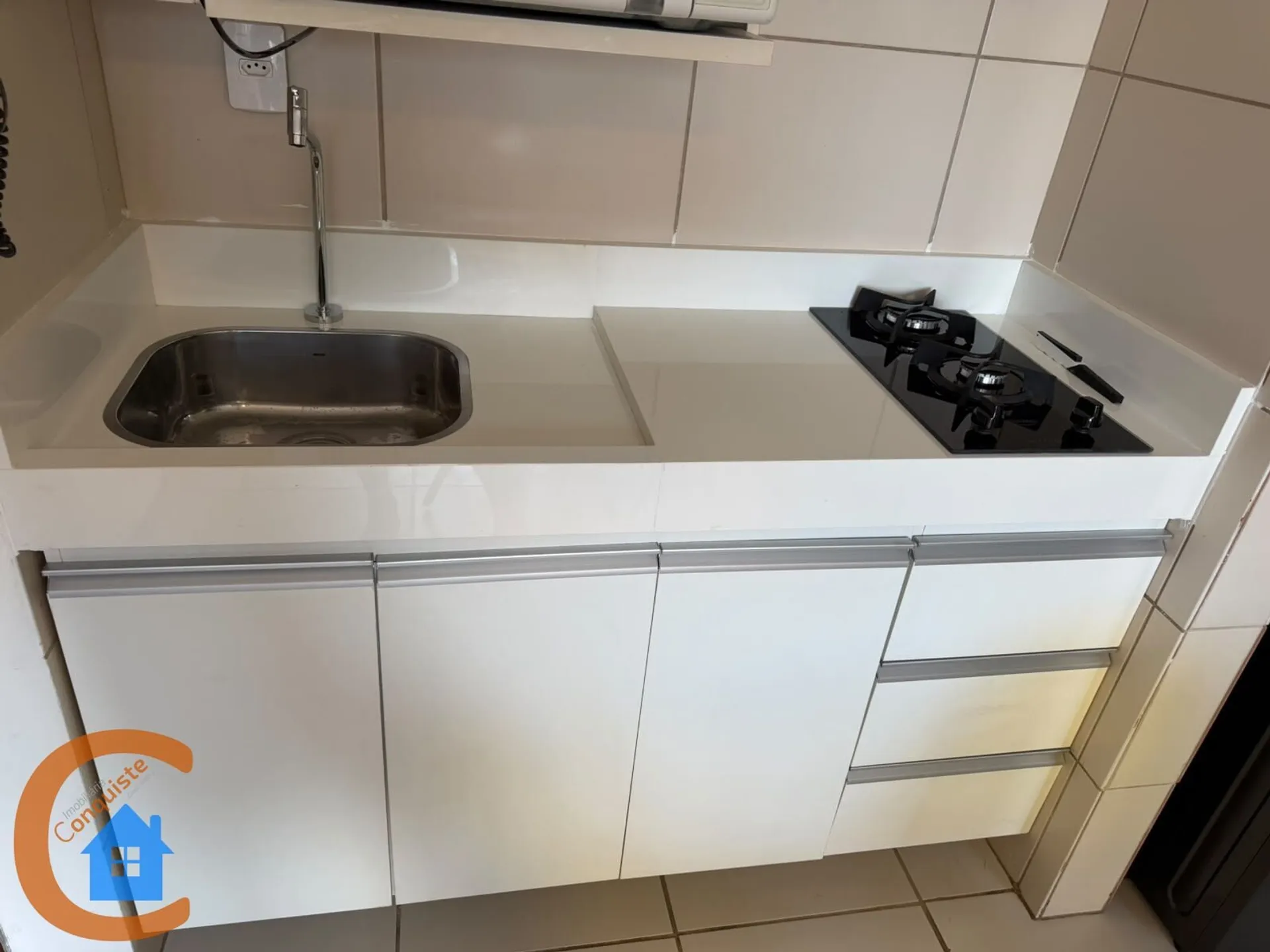 Furnished apartment, 38 m², with a washing machine — photo 3