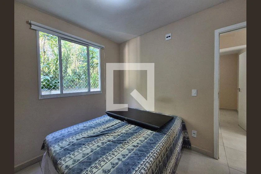 2-bedroom apartment in a building with a gym — photo 4