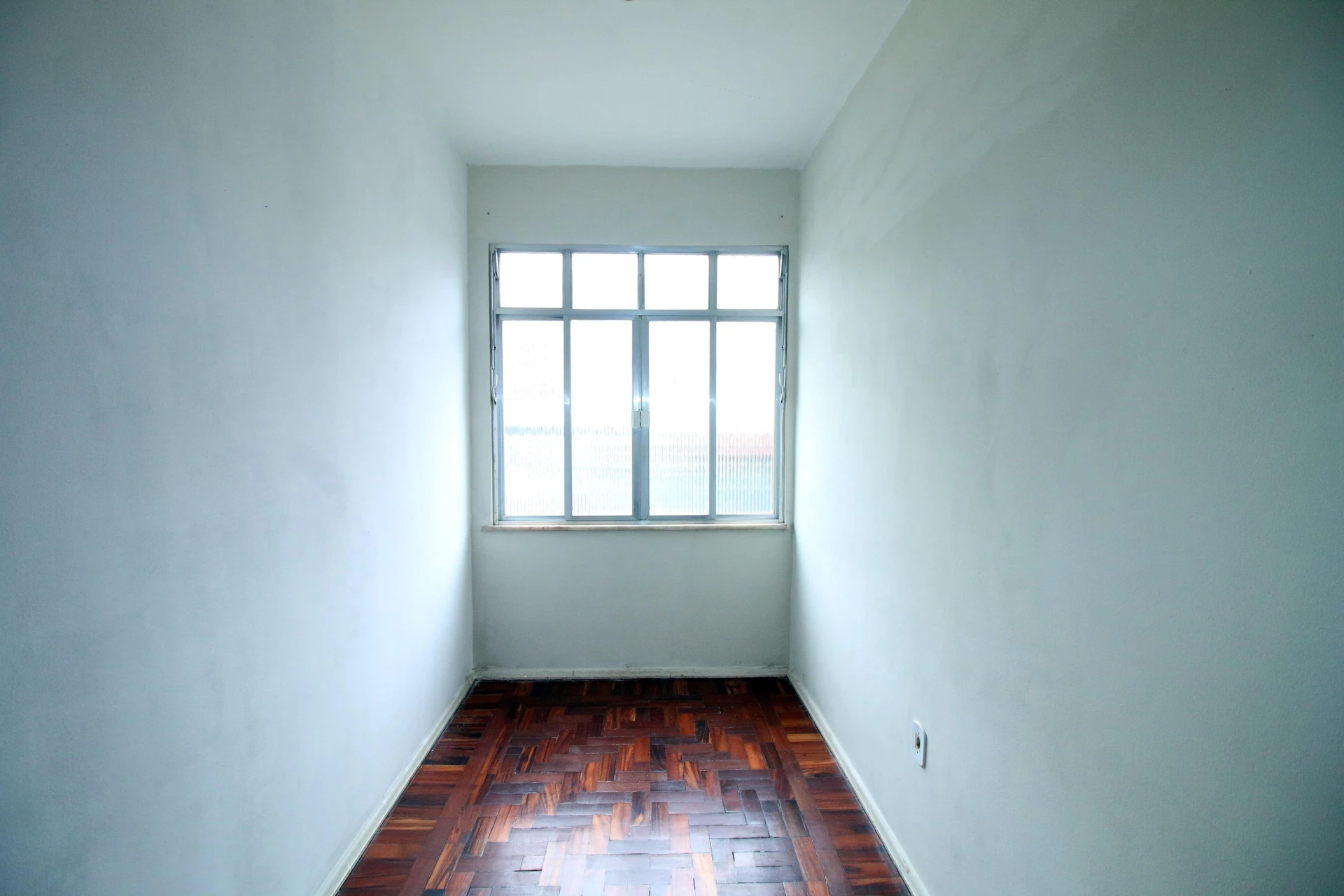 Rental apartment with 2 bedrooms and a private garden — photo 17
