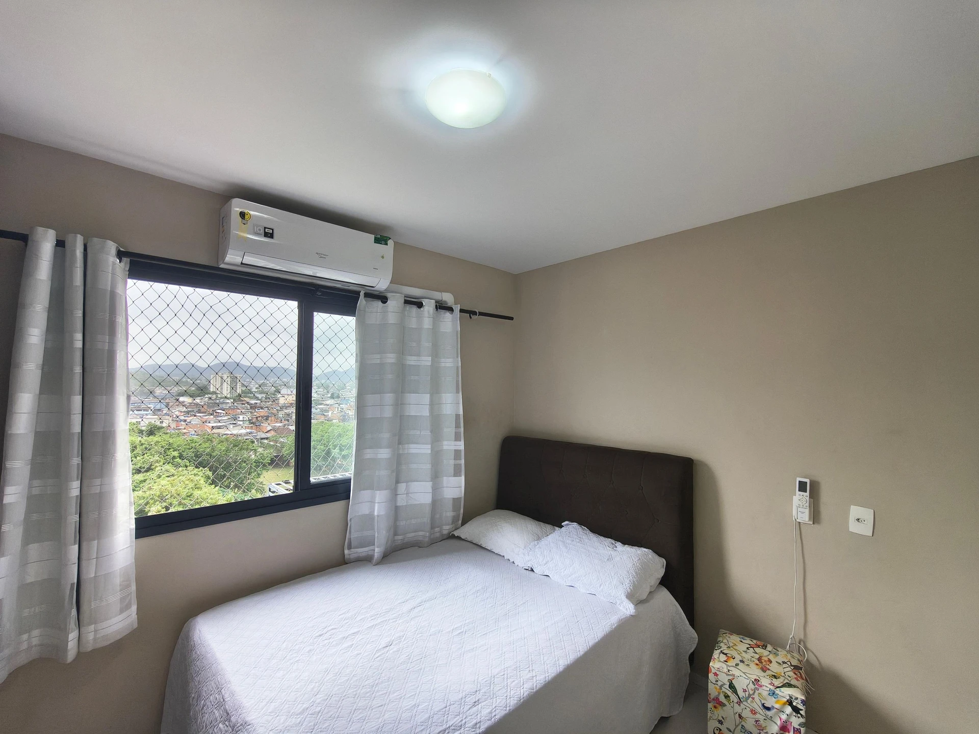 3-bedroom apartment with a mountain view — photo 4