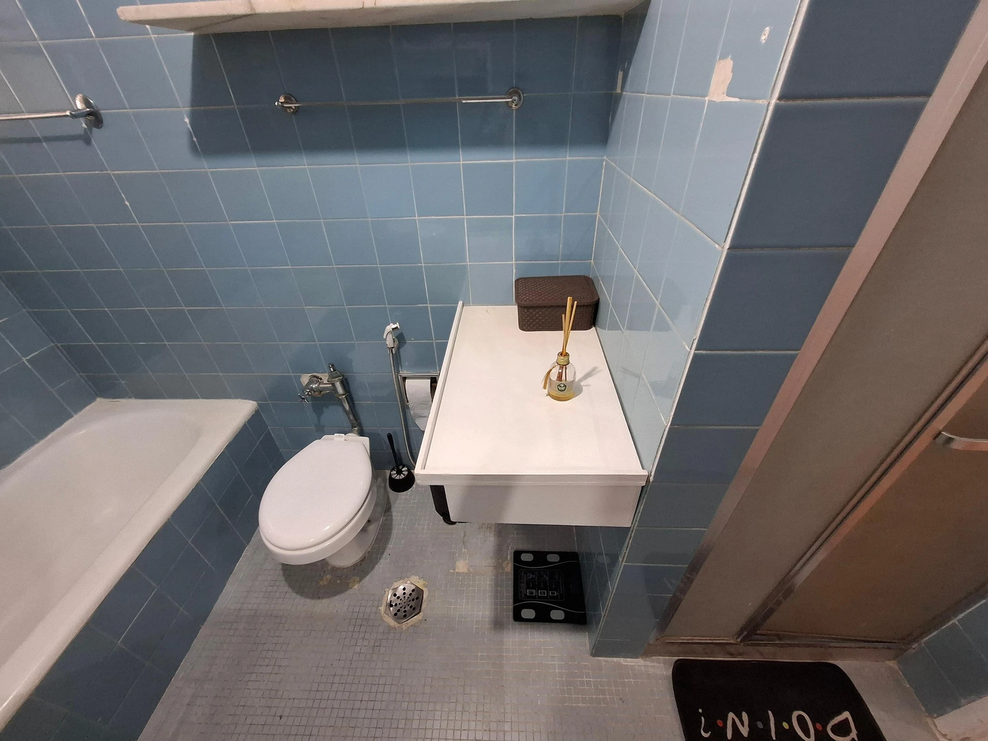 Furnished 4-bedroom apartment with 2 bathrooms — photo 32