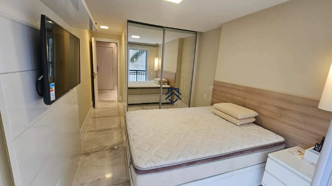 Furnished apartment, 74 m², with a glass-enclosed balcony — photo 18