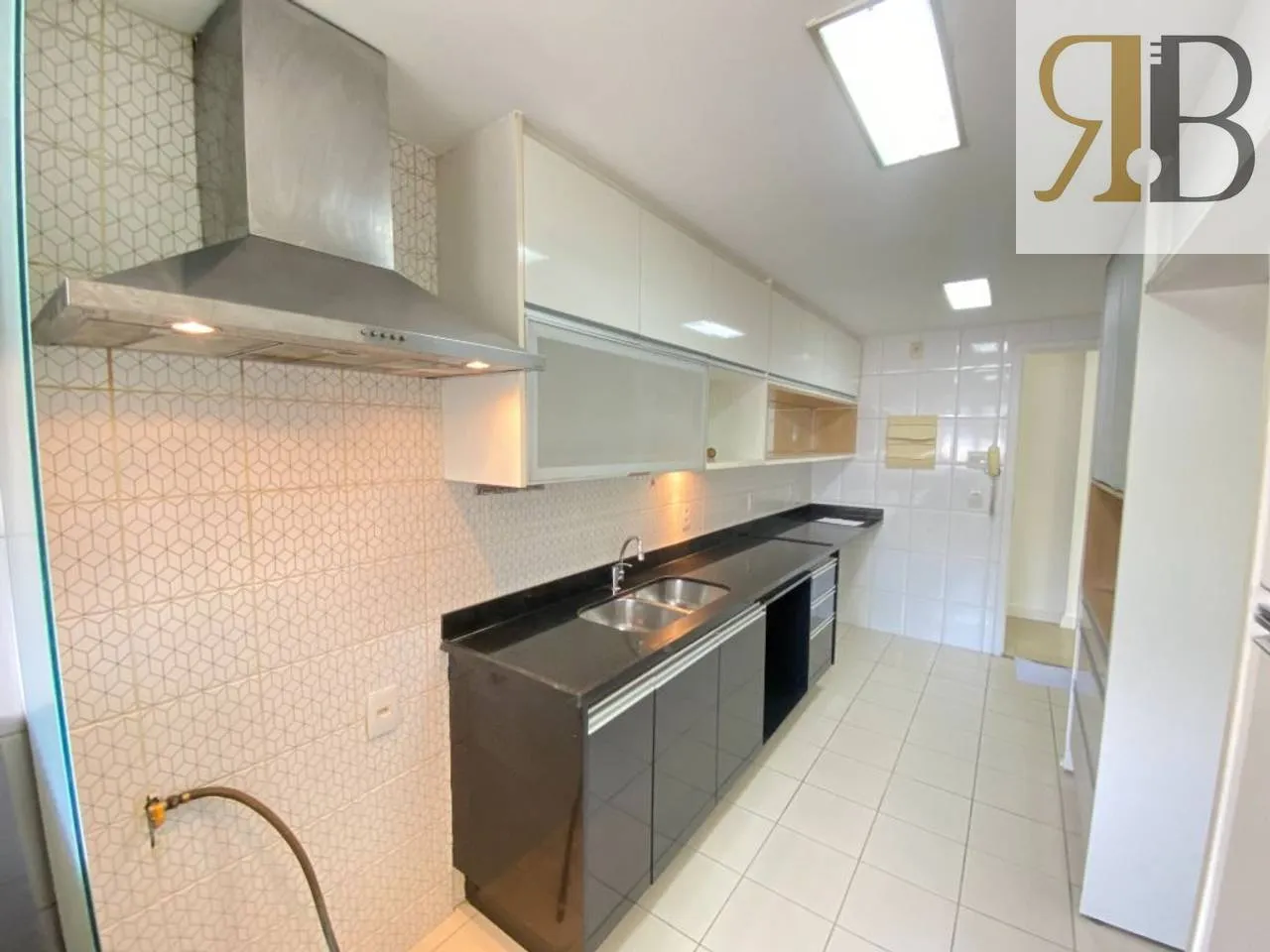 3 quartos e varanda envidraçada: apartamento de 101 m² — photo 7
