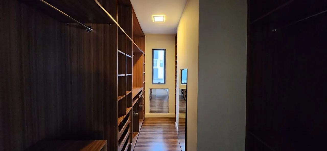 Apartamento mobiliado de 3 dormitórios com sacada envidraçada — photo 12