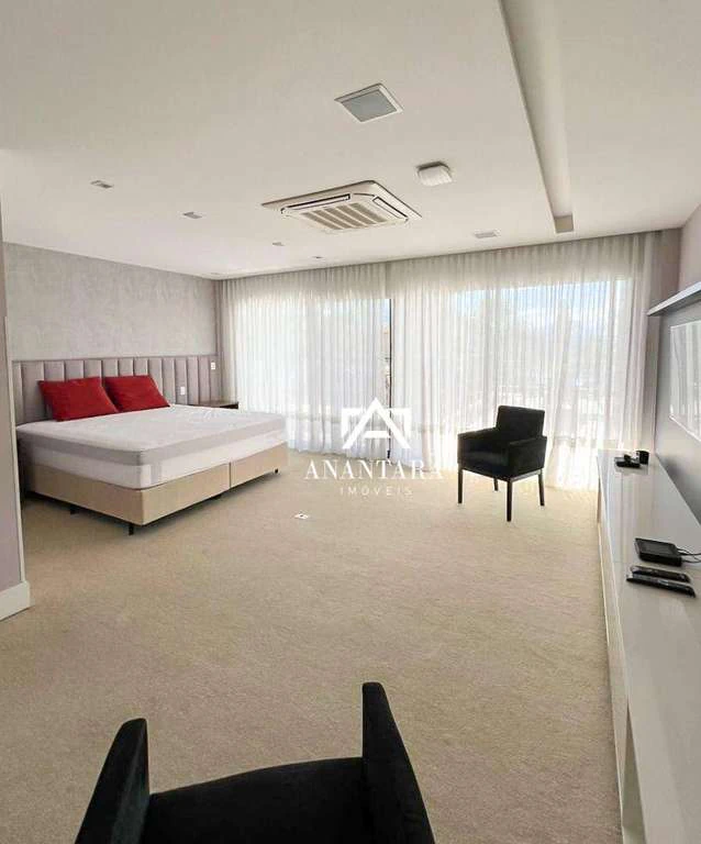 Furnished 980 m² house with 4 en-suite bedrooms — photo 24