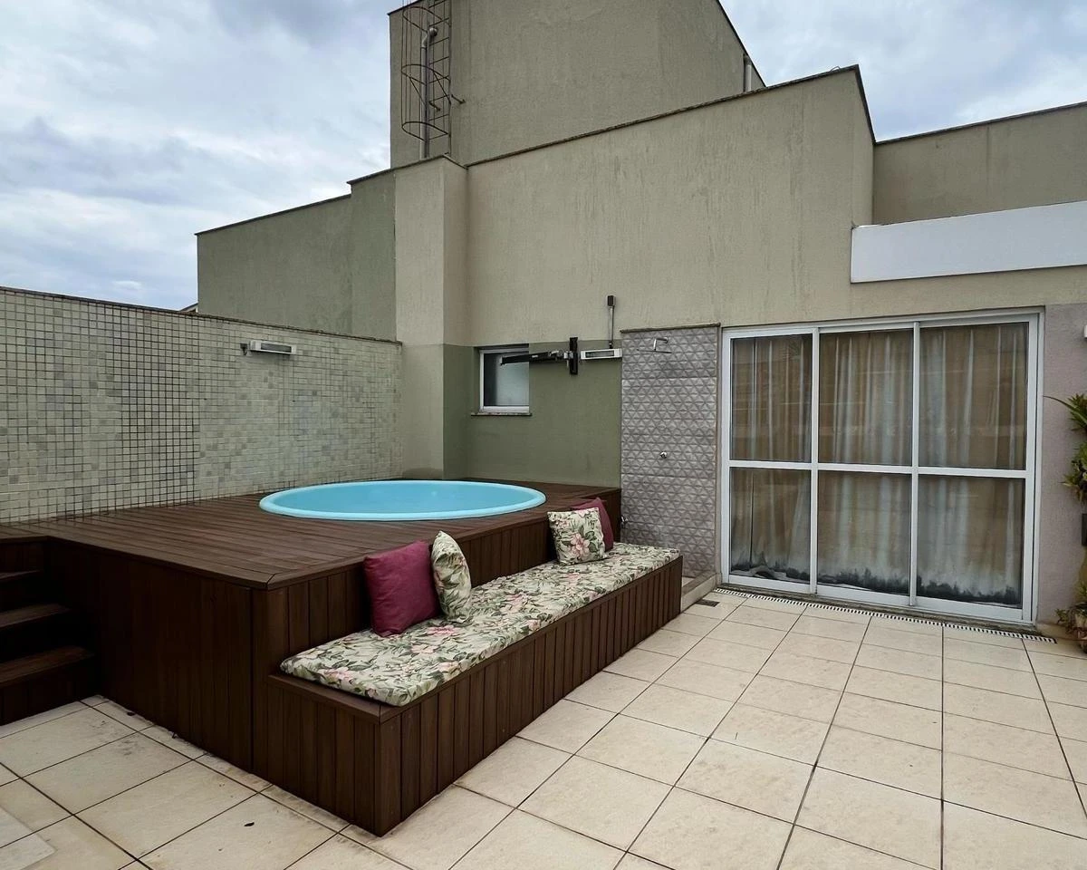 Furnished rental duplex with 4 bedrooms and private BBQ — photo 40