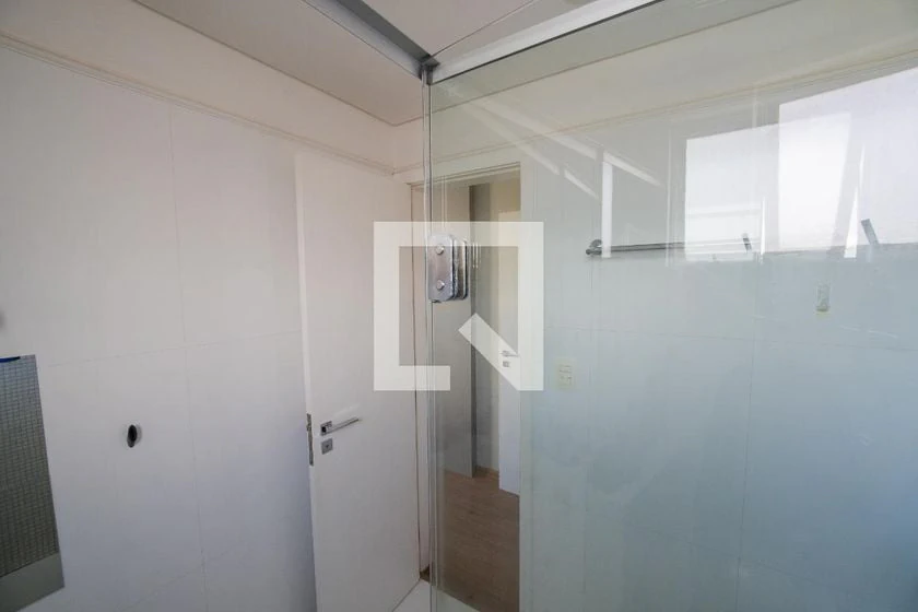 2-bedroom apartment with a home office — photo 28