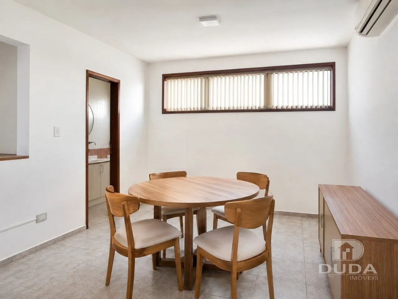 Casa mobiliada com 5 quartos e 260 m² com 2 suítes — photo 6