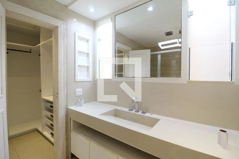 House, 475 m², with floor-to-ceiling windows — photo 21
