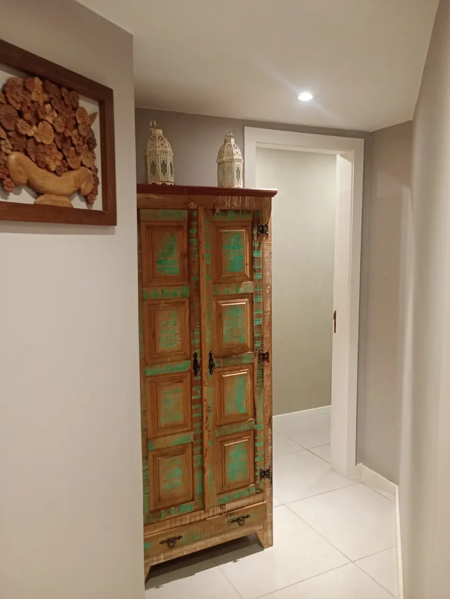 Furnished apartment with 3 bedrooms and 4 bathrooms — photo 24