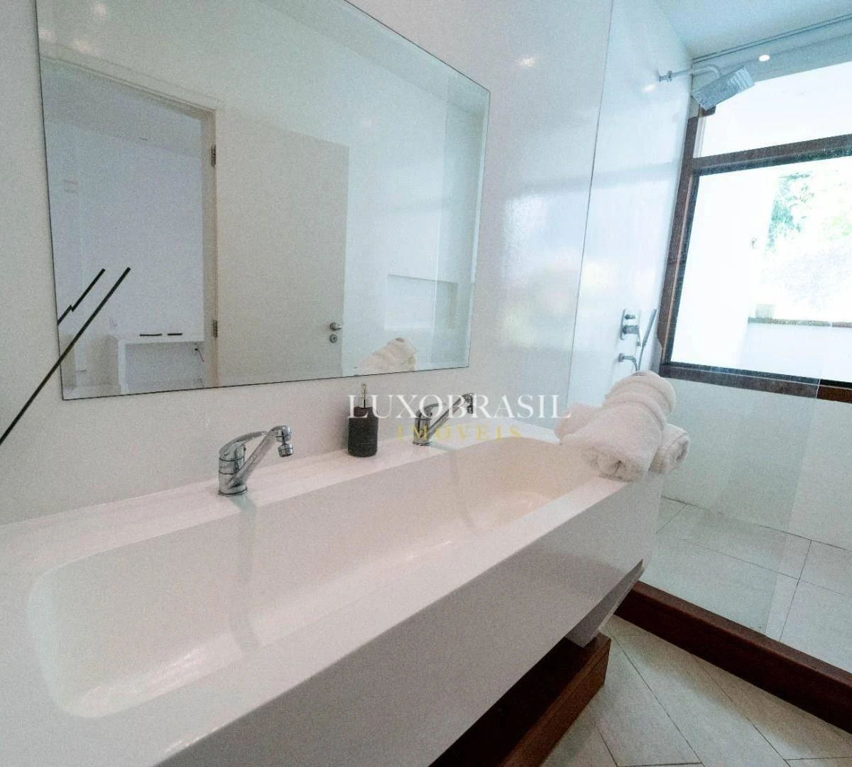 Будинок із 6 люксами та 9 ванними 750 м² — photo 37
