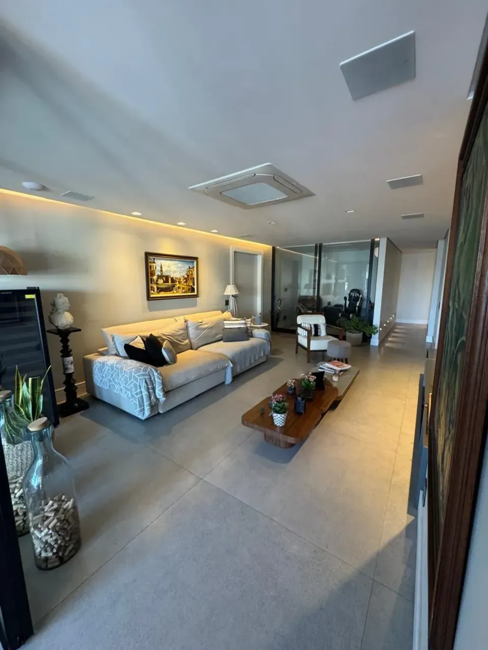 Apartamento mobiliado com 3 quartos e 5 banheiros — photo 11