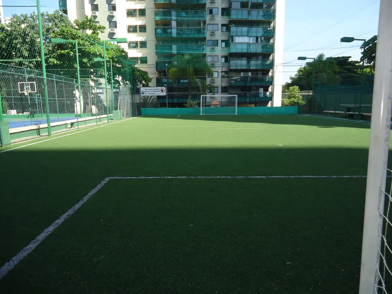 Rental apartment with 3 bedrooms and 103 m² — photo 35