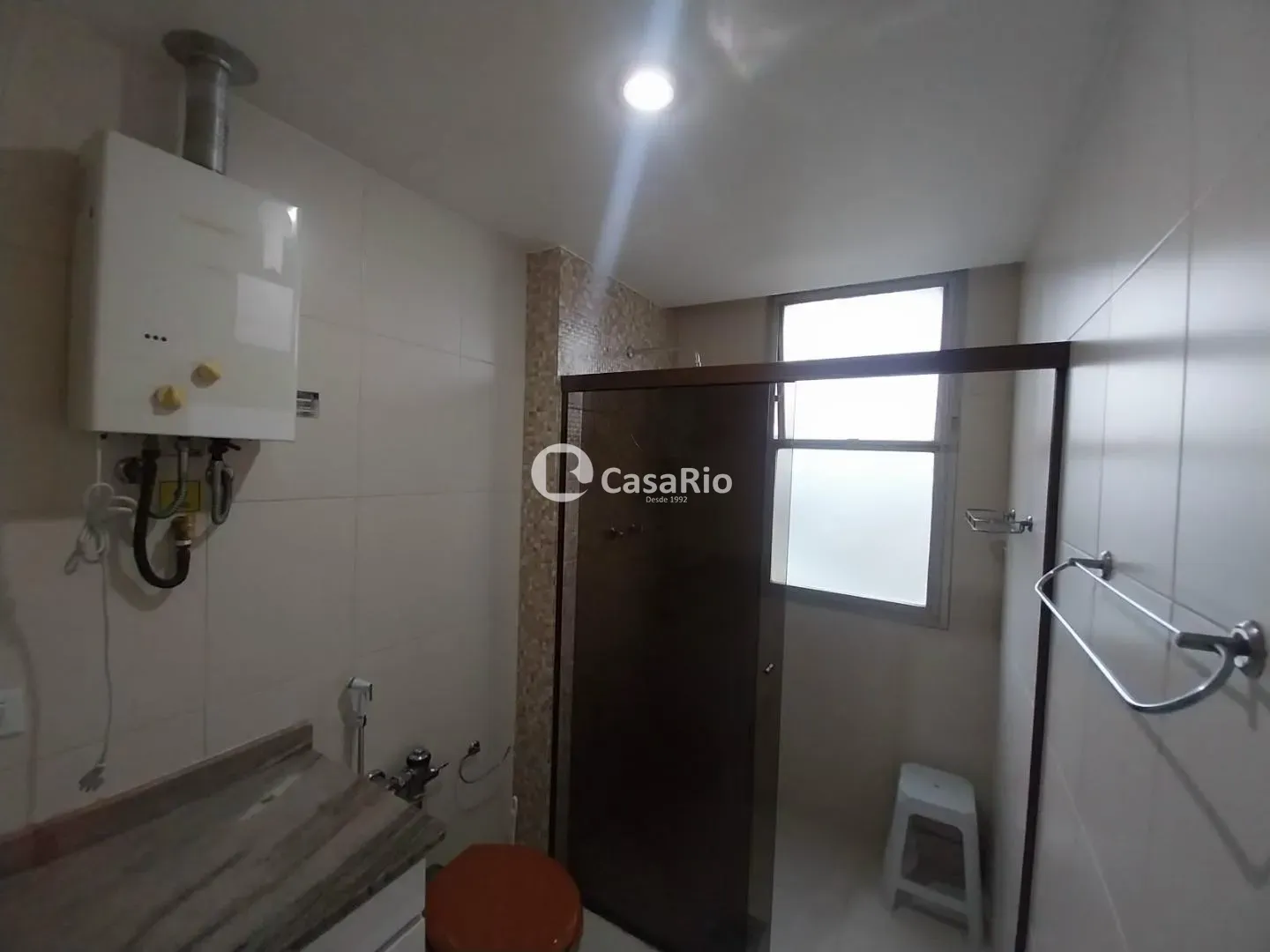 2-bedroom apartment with wood or laminate floors — photo 37