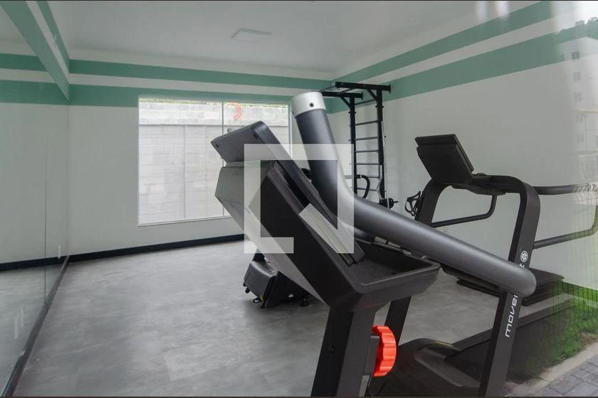 Apartamento mobiliado de 2 quartos em condomínio com piscina — photo 42