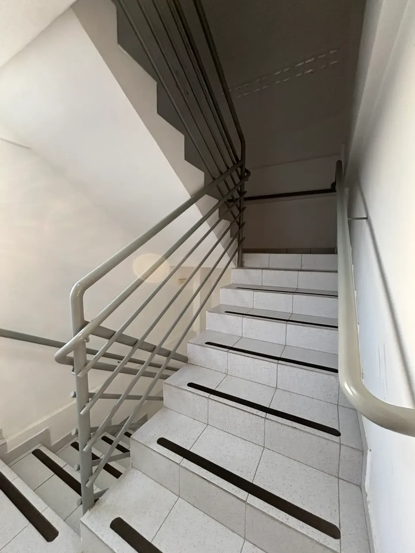 Furnished apartment, 53 m², with a grill on the balcony — photo 3