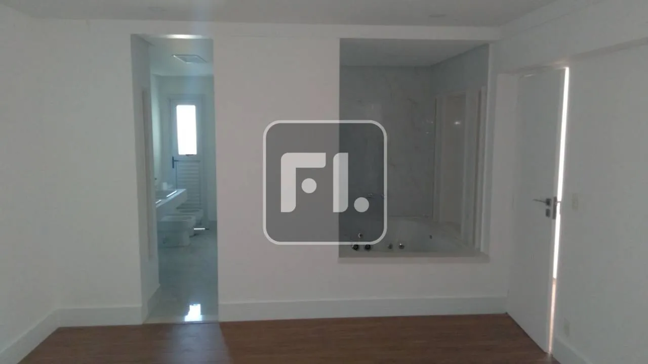 Casa com 4 dormitórios e varanda envidraçada — photo 16