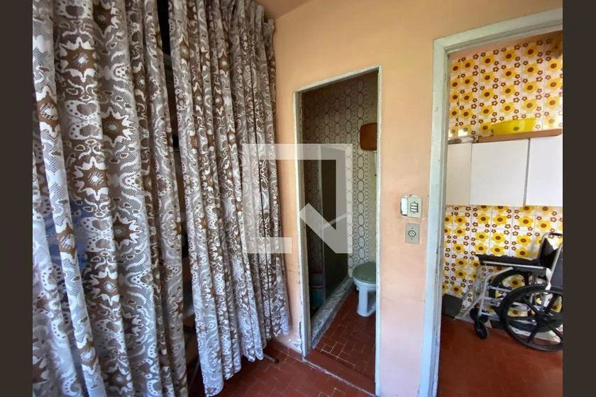 Furnished 3-bedroom house with 350 m² — photo 32