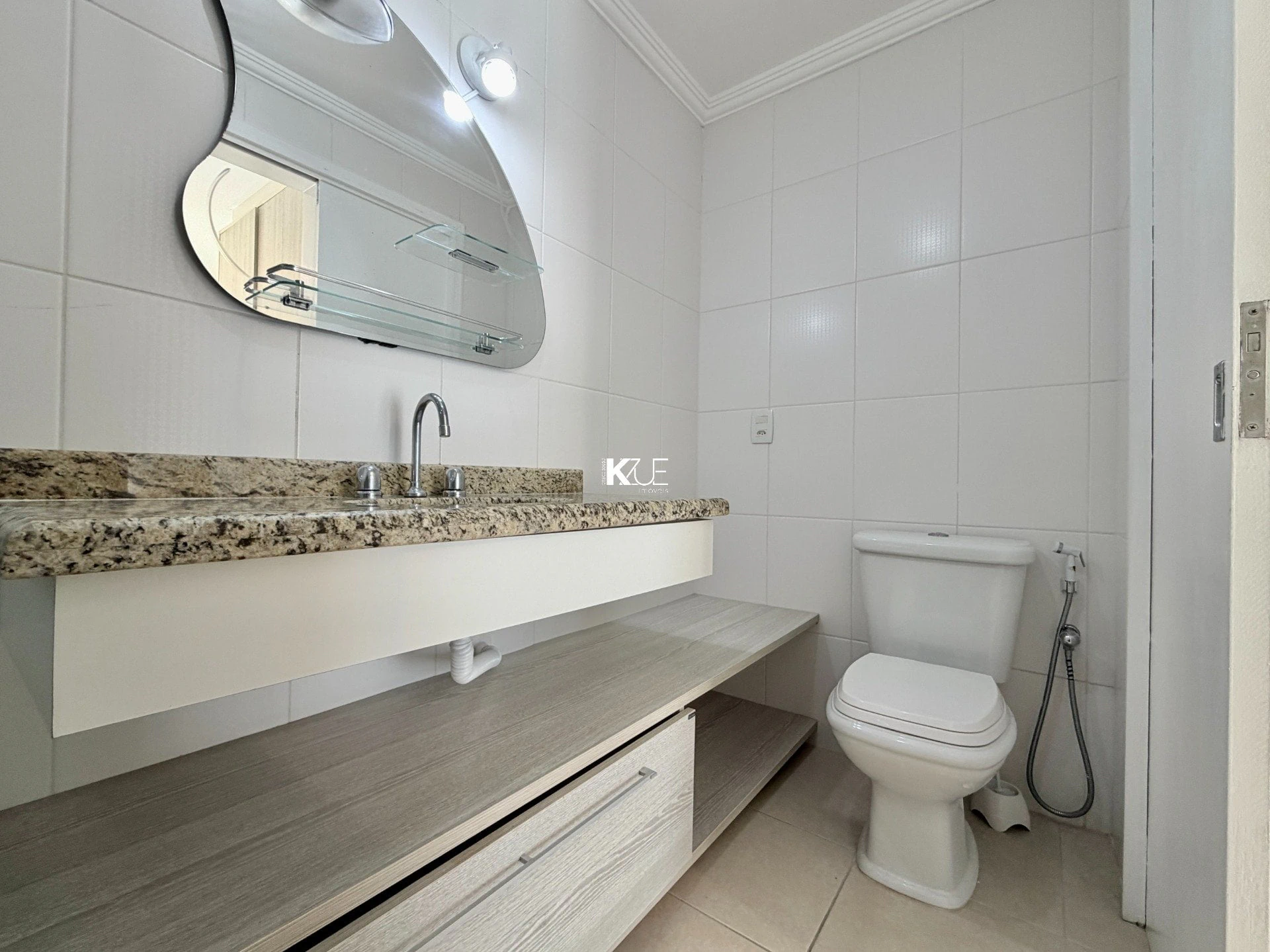 2-bedroom apartment in a building with a sauna — photo 20