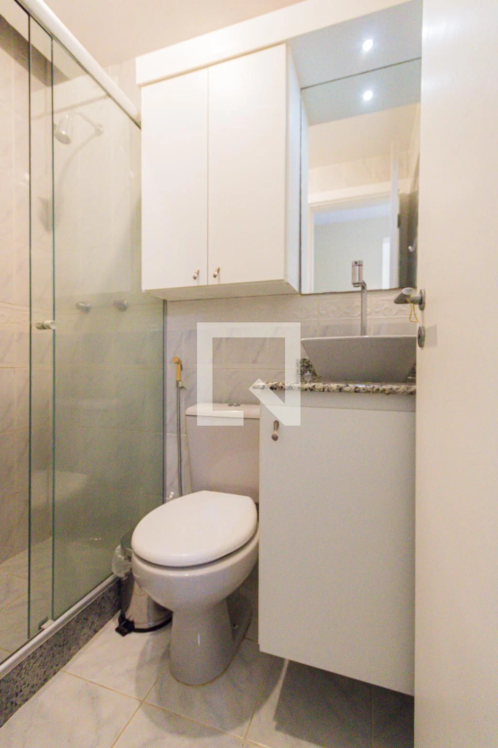 Apartamento com 3 quartos e cozinha fechada a gás — photo 39