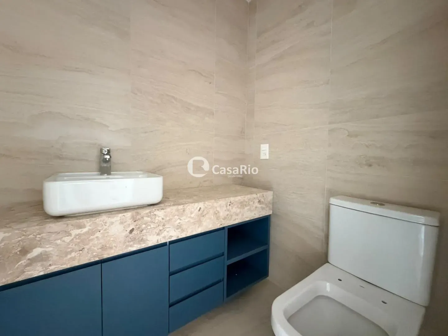 4-bedroom apartment in a building with a sauna — photo 32